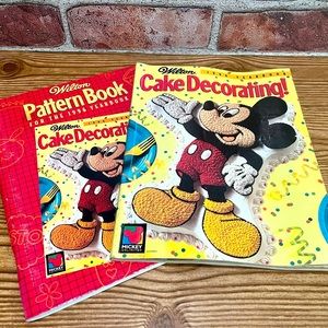 Wilton. Are Decorating 1996 Yearbook and Pettern Book for the 1996 Yearbook